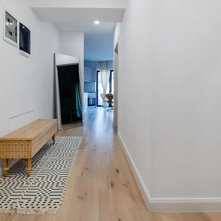 The Corner Luxe Apartment